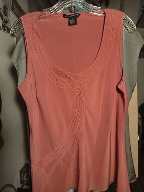 Womans Willi Smith Sz Large Dark Coral Scoop Neck Sleeveless Sheer Tank Top